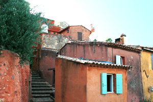 maisons ocres roussillon