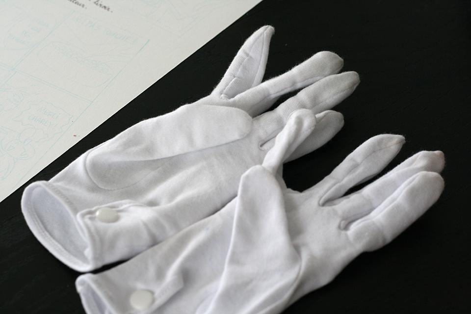 gants pour le dessin sans transpiration